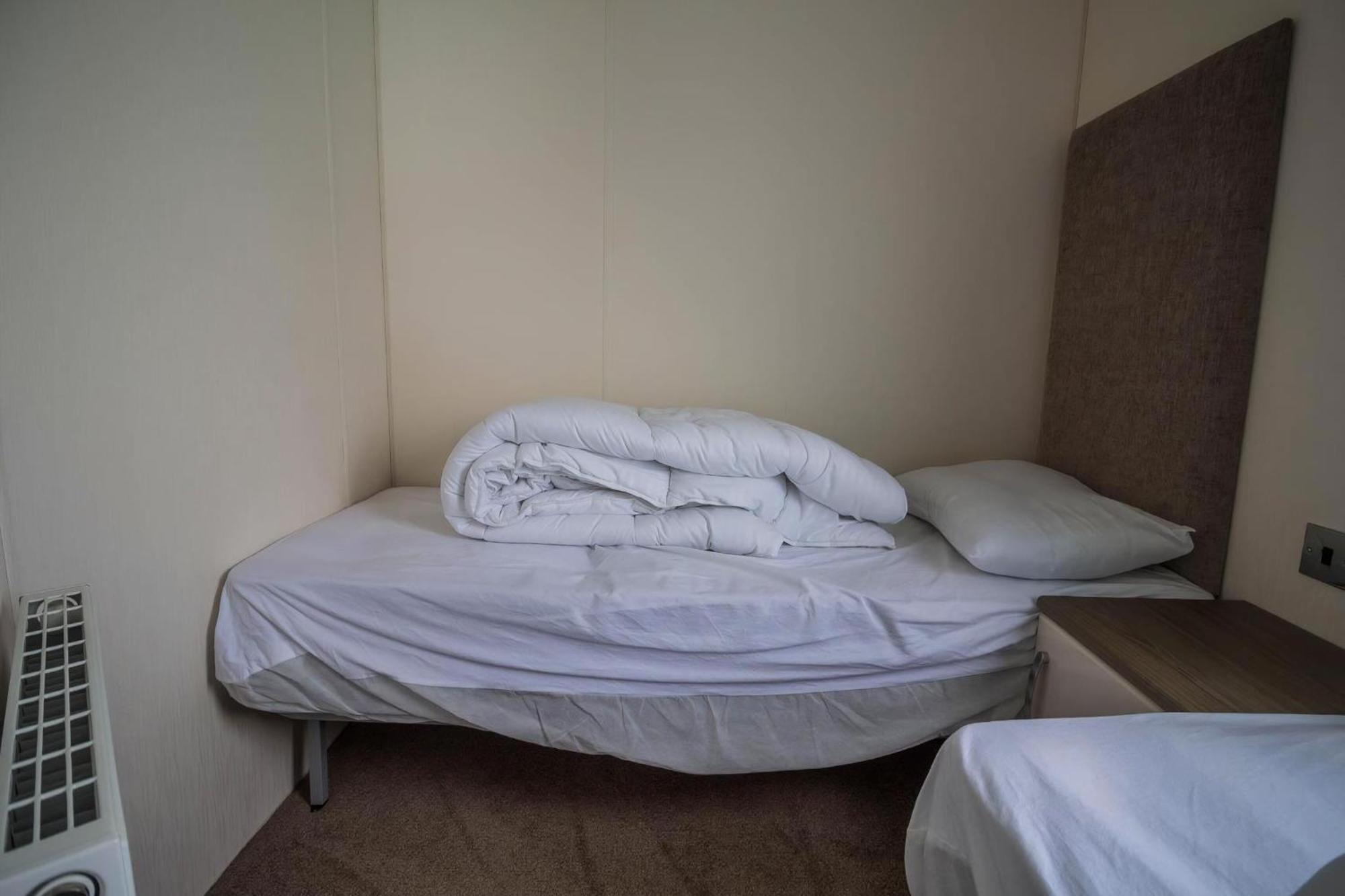 Modern 6 Berth Caravan At Highfield Grange In Essex Ref 26609P 클랙톤온씨 외부 사진